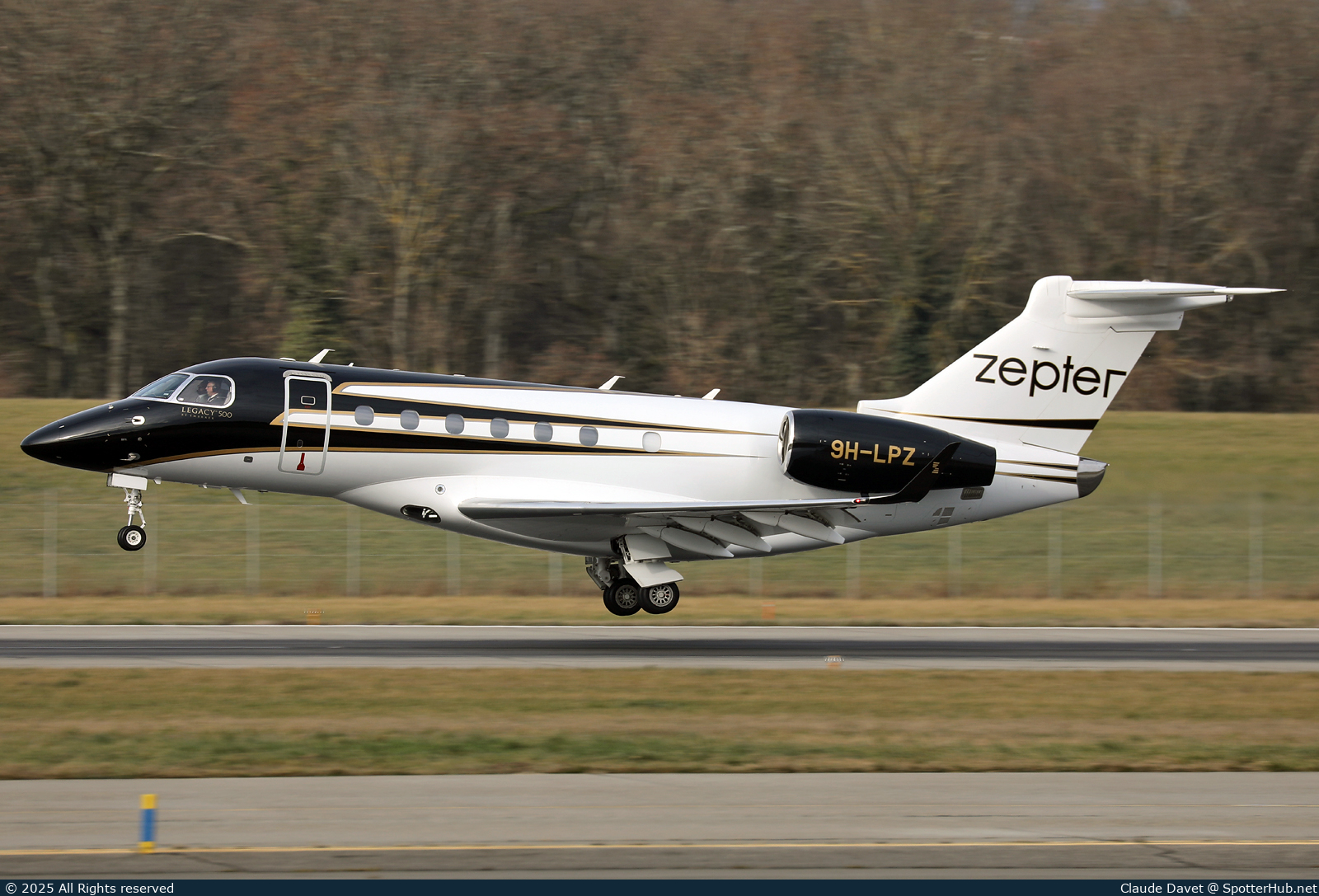Photo of 9H-LPZ - Embraer Legacy 500 operated by ZeptAir