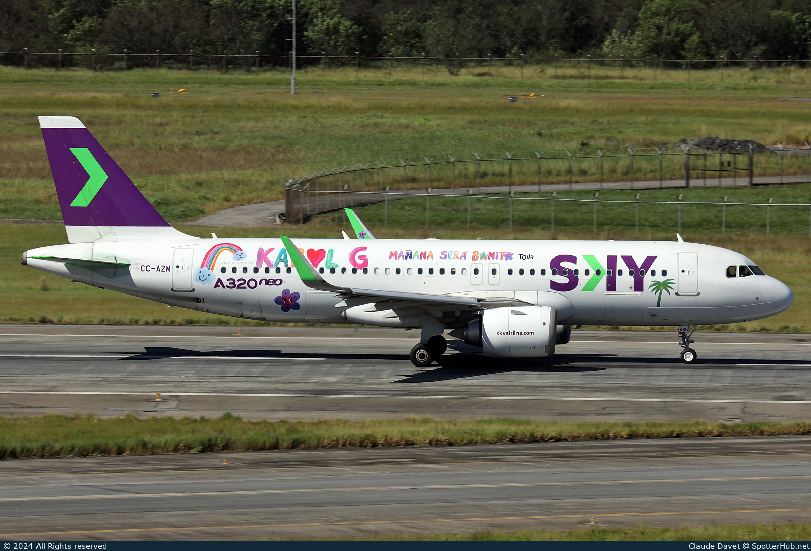 Photo of CC-AZM - Airbus A320-251N operated by Sky Airline