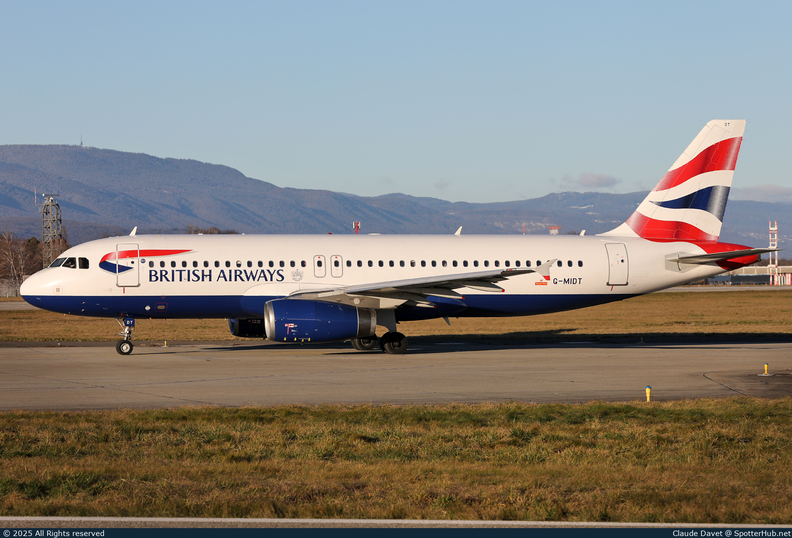 Photo of G-MIDT - Airbus A320-232 operated by British Airways