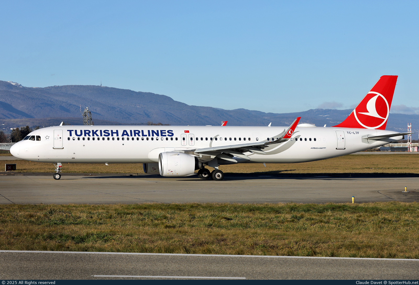 Photo of TC-LTF - Airbus A321-271NX operated by Turkish Airlines