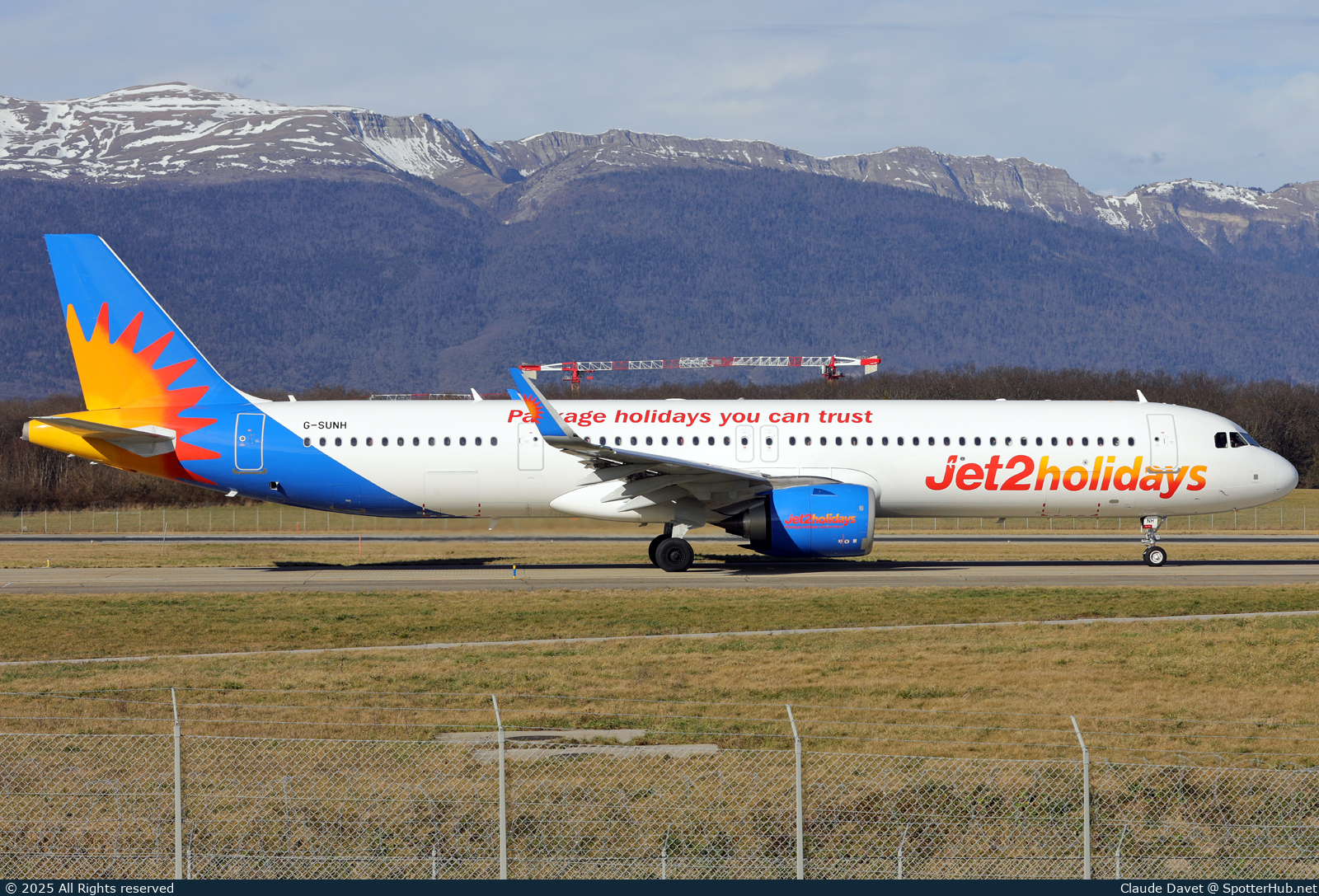 Photo of G-SUNH - Airbus A321-251NX operated by Jet2