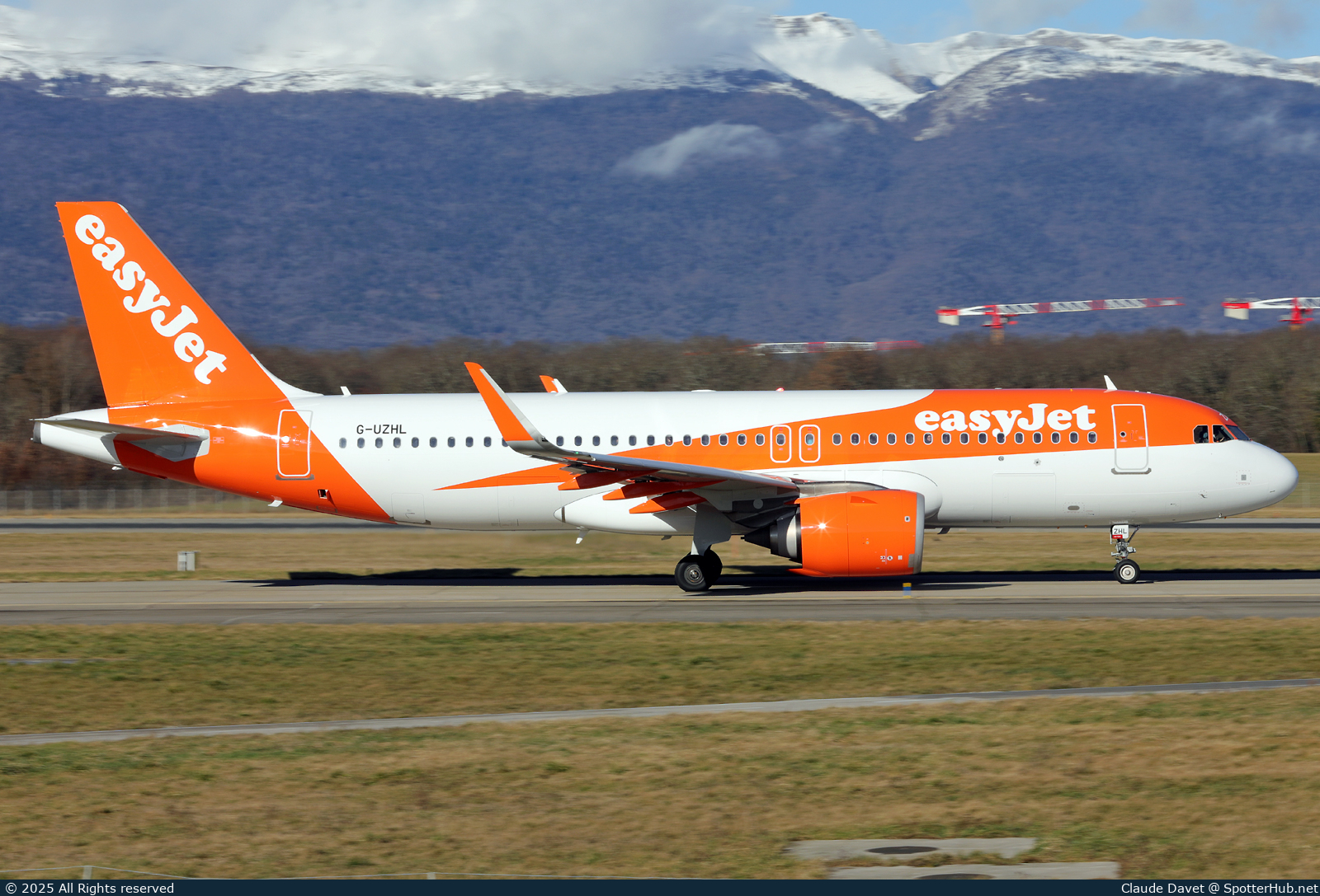 Photo of G-UZHL - Airbus A320-251N operated by easyJet