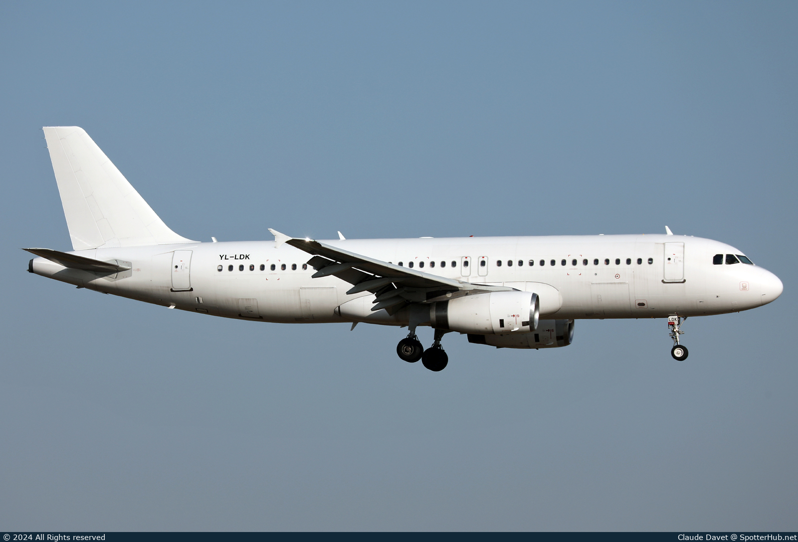 Photo of YL-LDK - Airbus A320-232 operated by SmartLynx Airlines