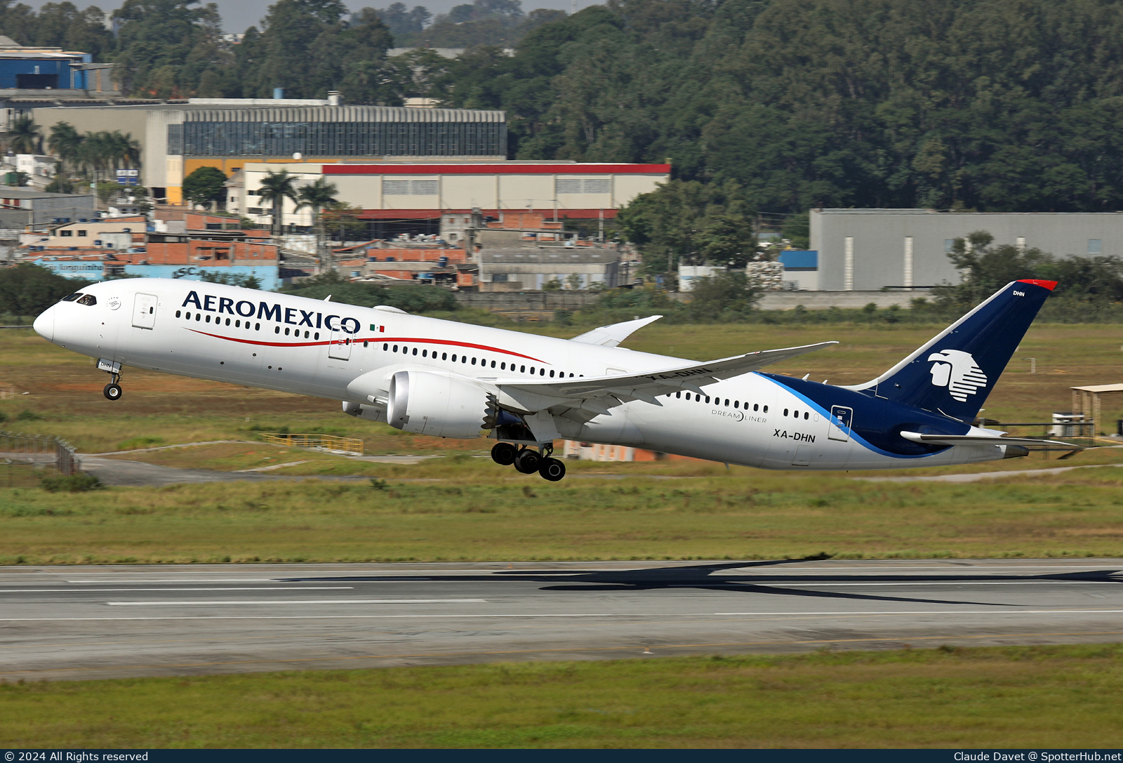 Photo of XA-DHN - Boeing 787-9 Dreamliner operated by Aeroméxico