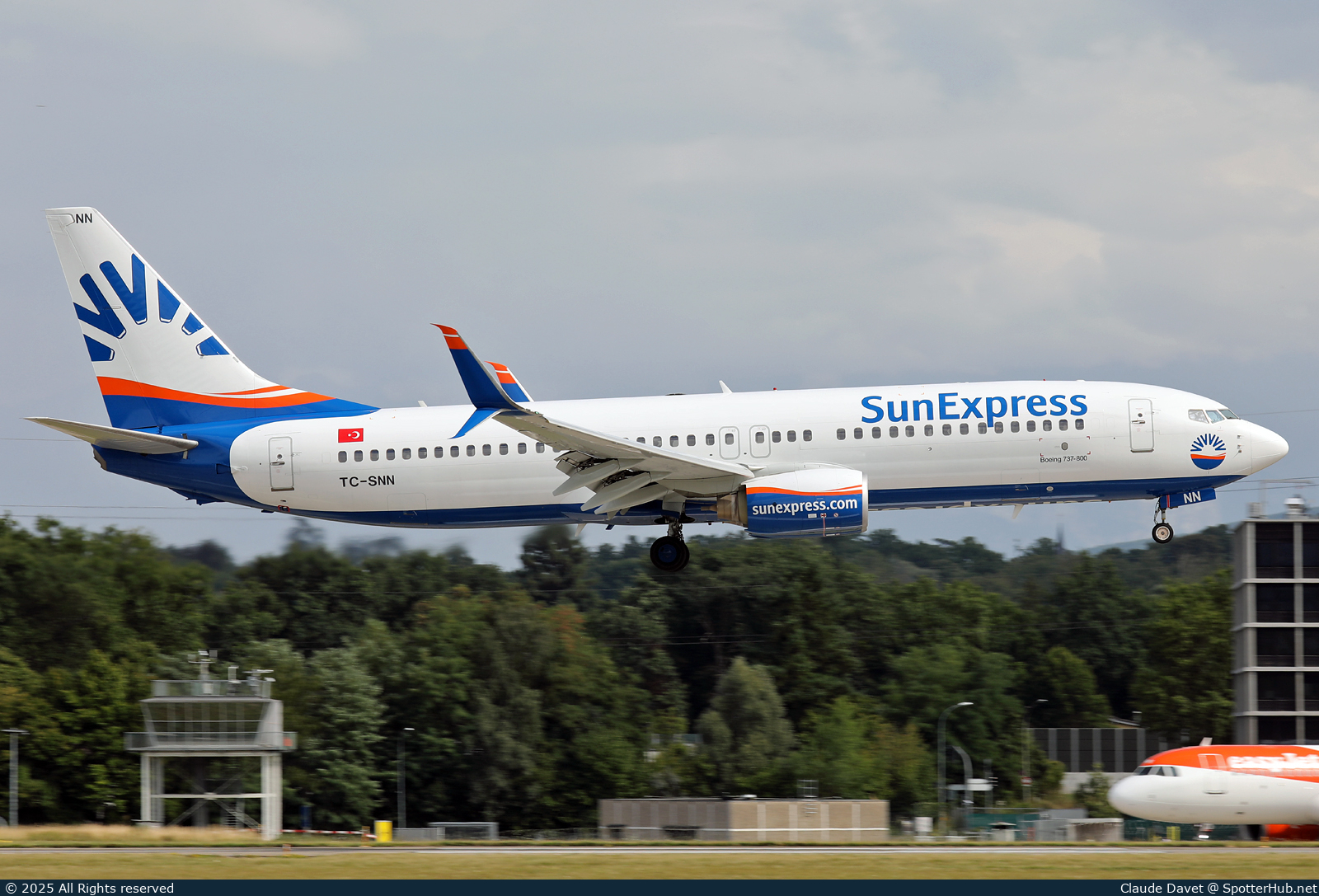Photo of TC-SNN - Boeing 737-8HC operated by SunExpress