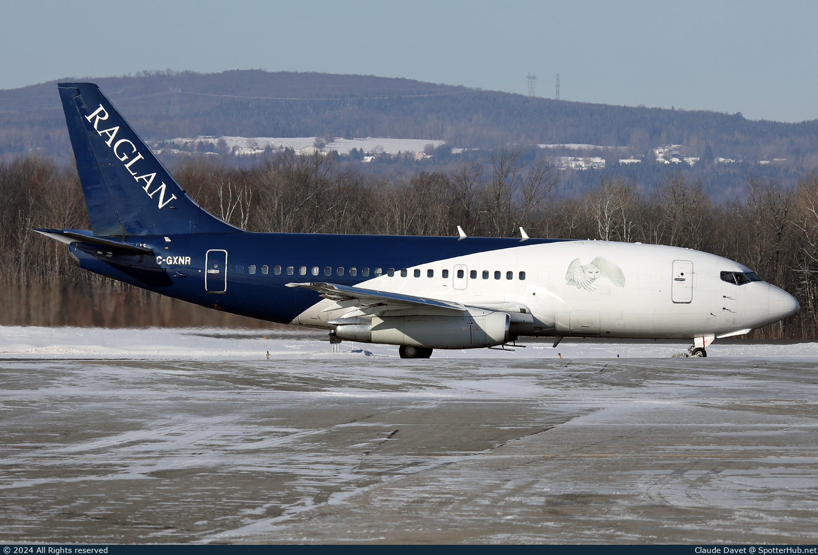 Photo of C-GXNR - Boeing 737-2S2C(Adv) operated by Glencore Canada Corp.