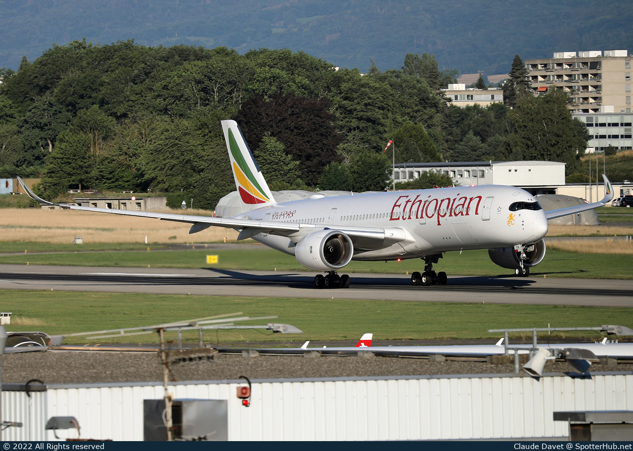 Photo of ET-AYA - Airbus A350-941 operated by Ethiopian Airlines