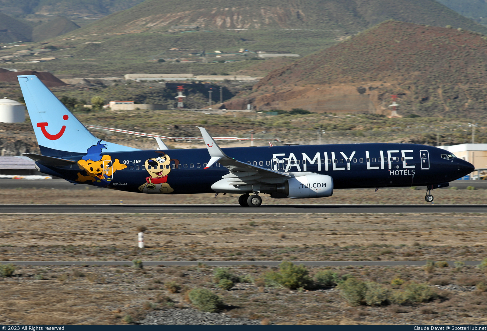 Photo of OO-JAF - Boeing 737-8K5 operated by TUI Airlines Belgium