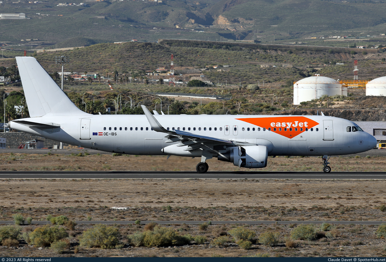 Photo of OE-IBS - Airbus A320-214 operated by easyJet Europe