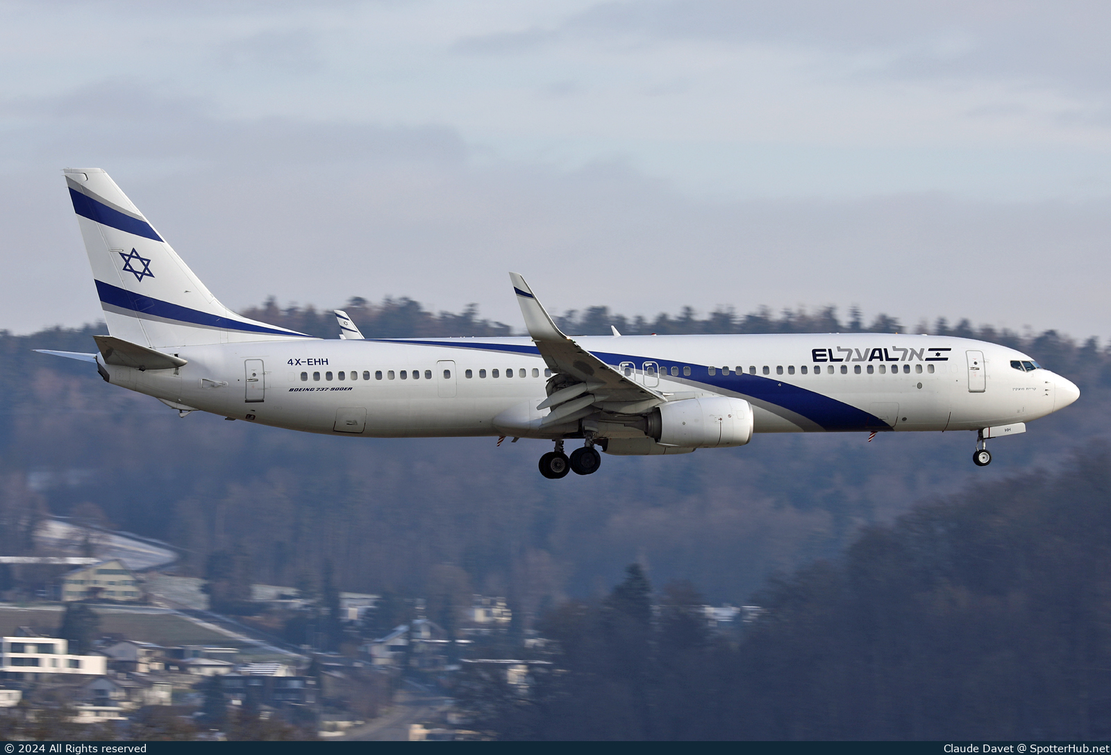 Photo of 4X-EHH - Boeing 737-958(ER) operated by El Al Israel Airlines