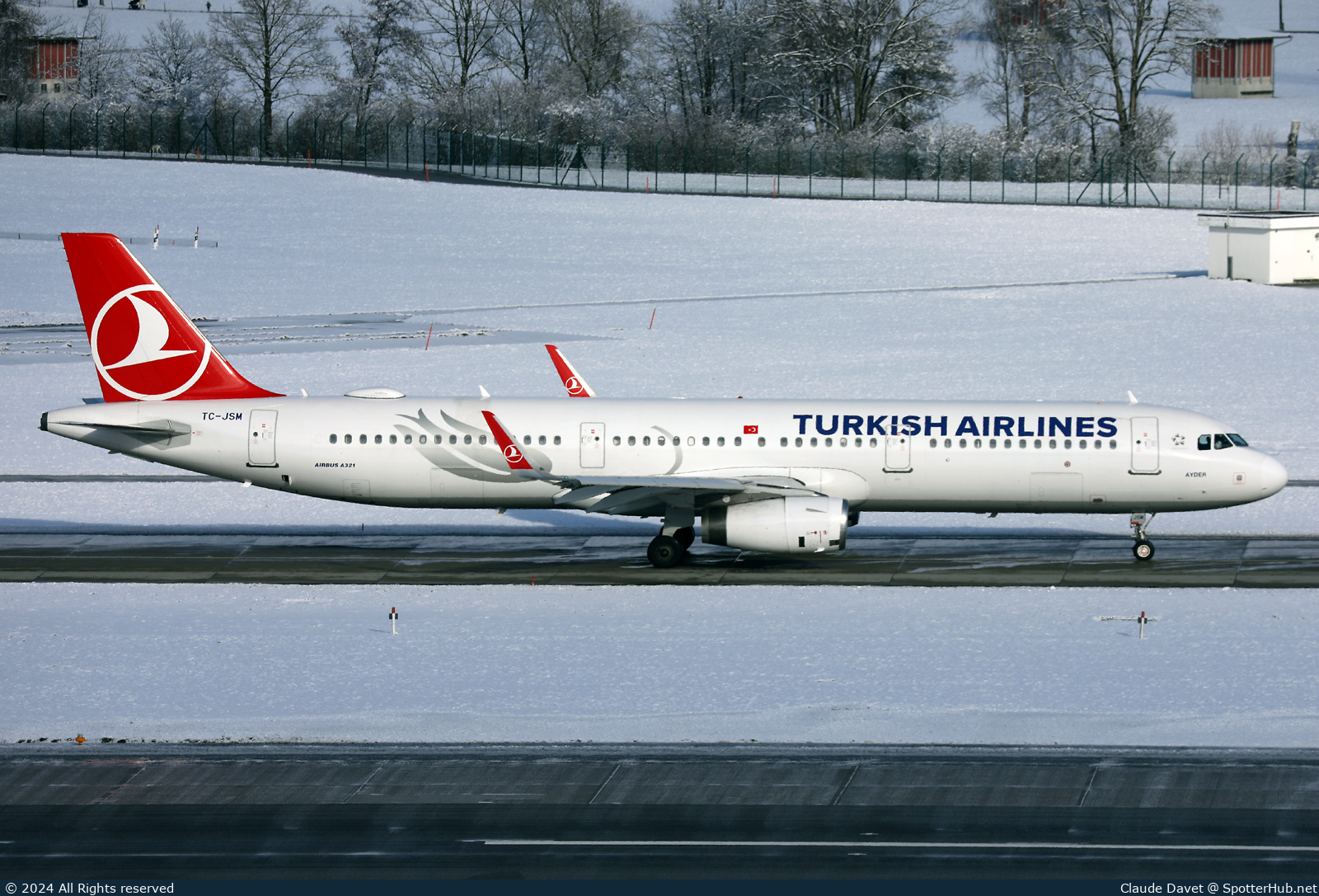 Photo of TC-JSM - Airbus A321-231 operated by Turkish Airlines