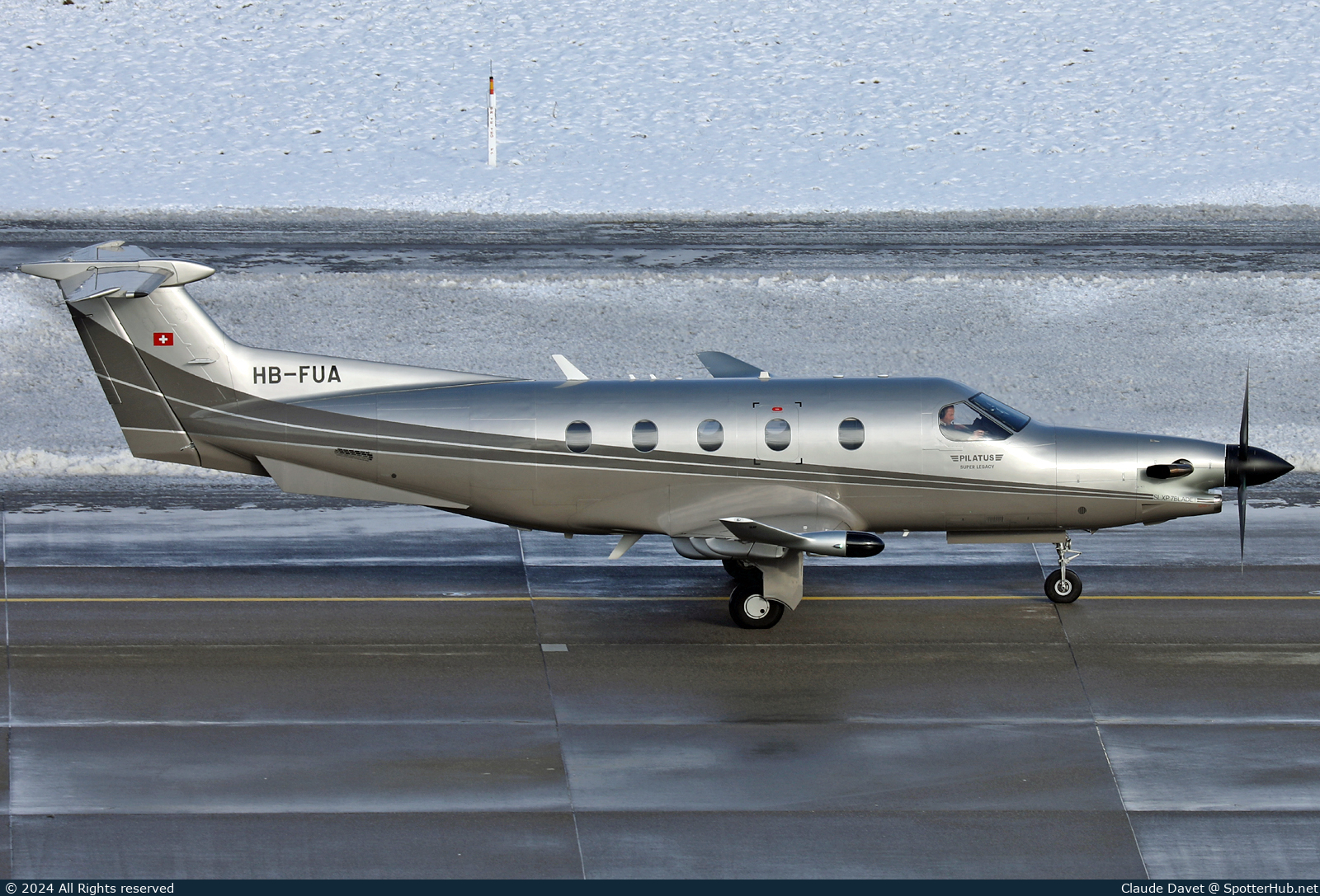 Photo of HB-FUA - Pilatus PC-12/47 operated by Aviathor
