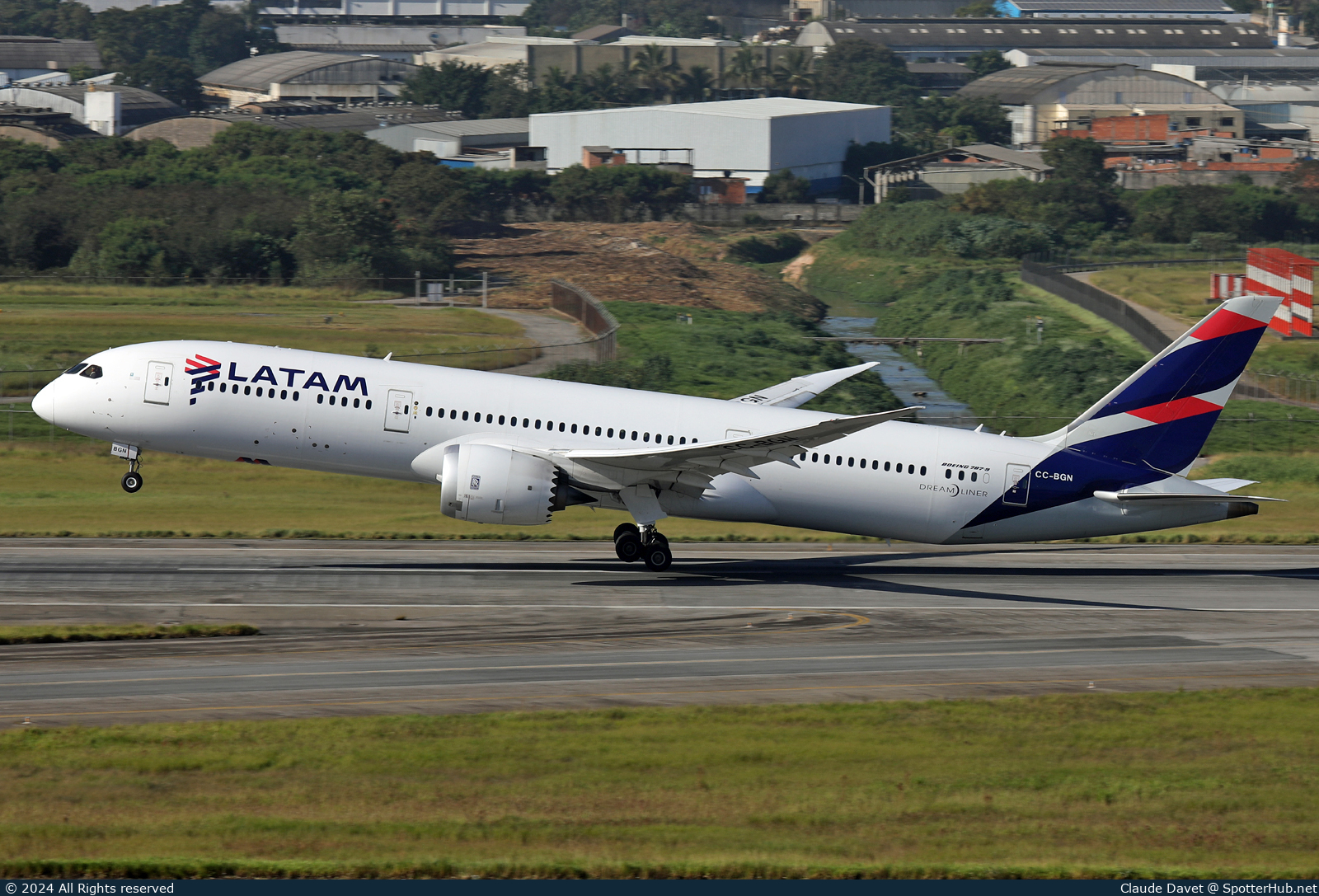 Photo of CC-BGN - Boeing 787-9 Dreamliner operated by LATAM Airlines