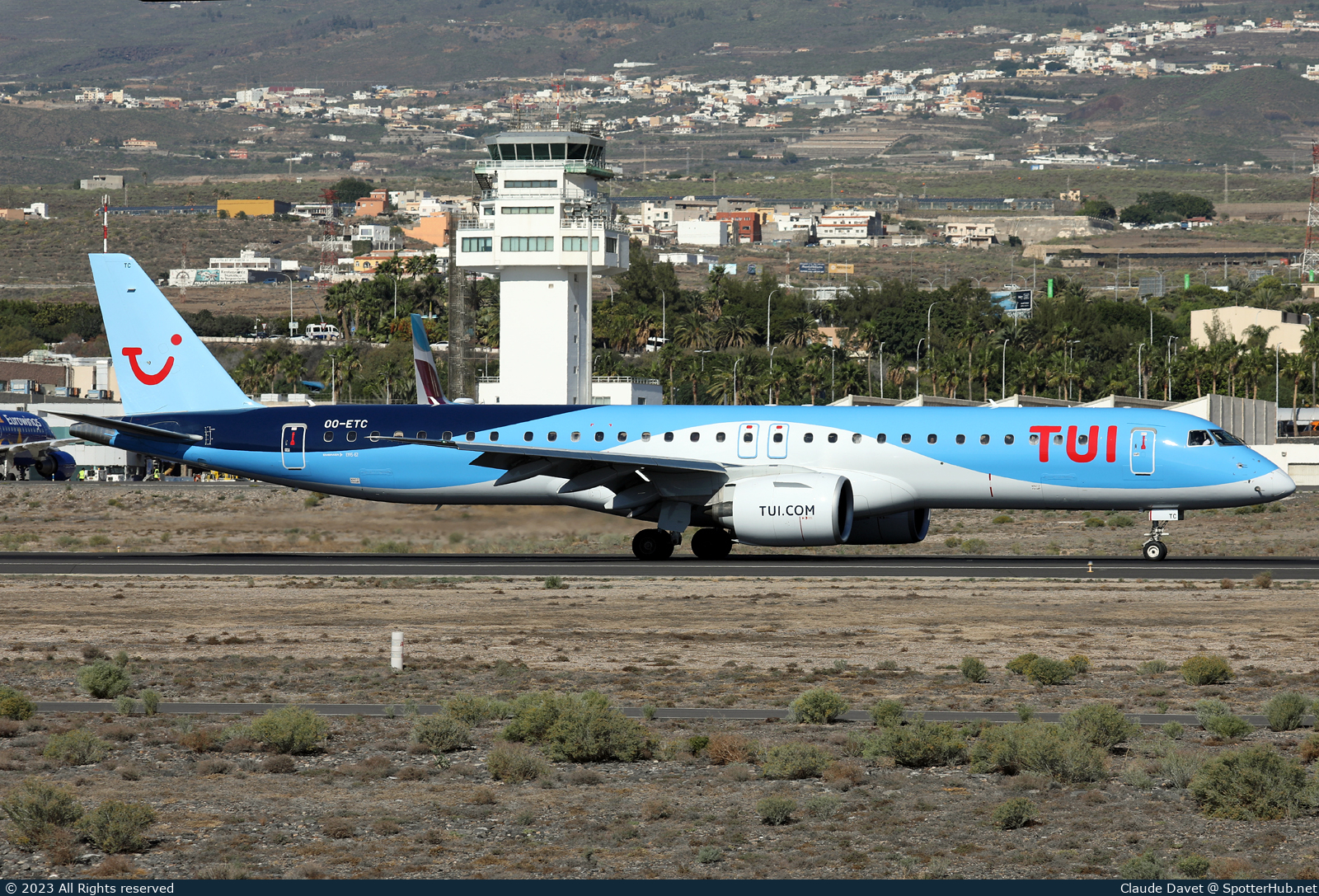 Photo of OO-ETC - Embraer ERJ-195-E2 operated by TUI Airlines Belgium
