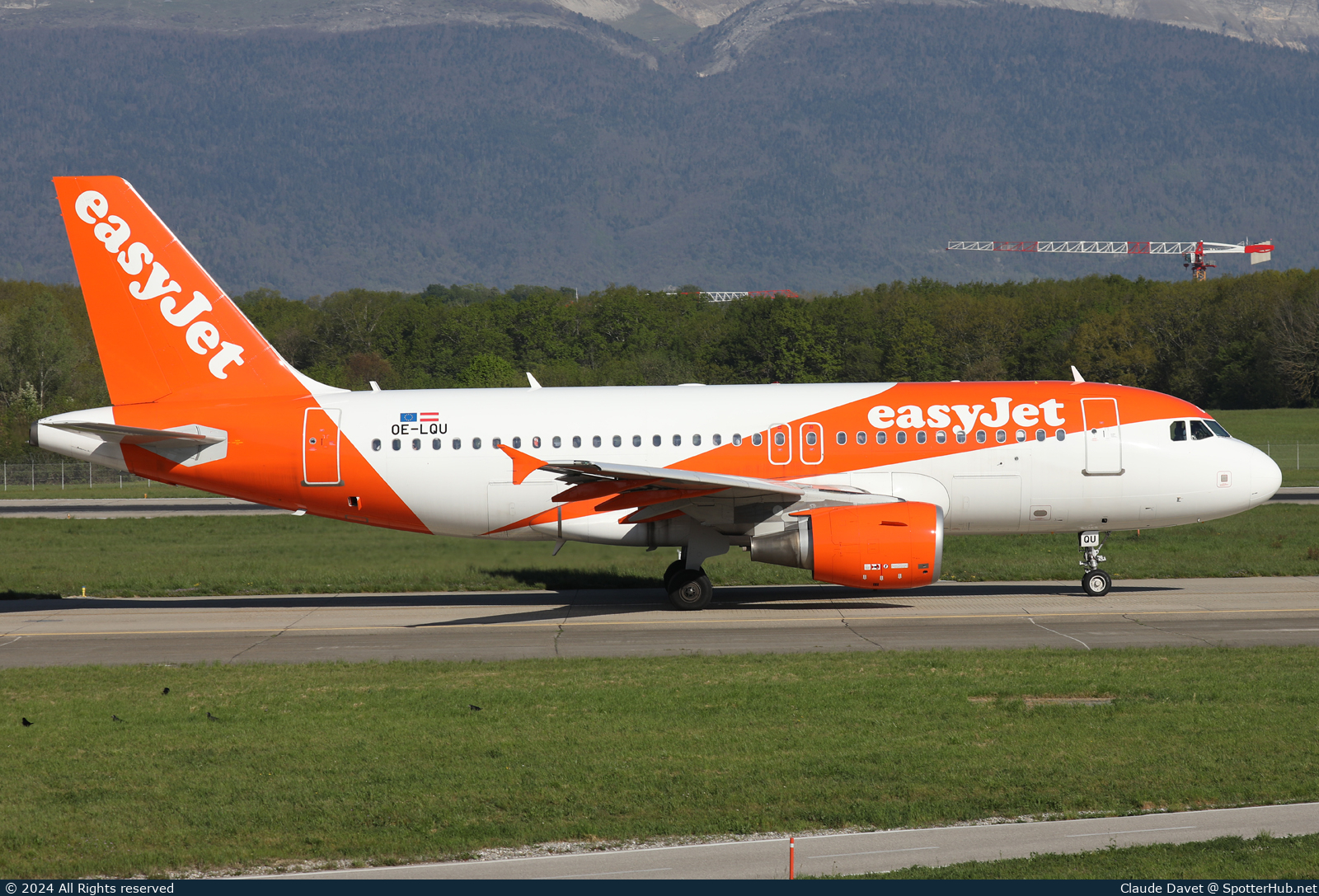 Photo of OE-LQU - Airbus A319-111 operated by easyJet Europe