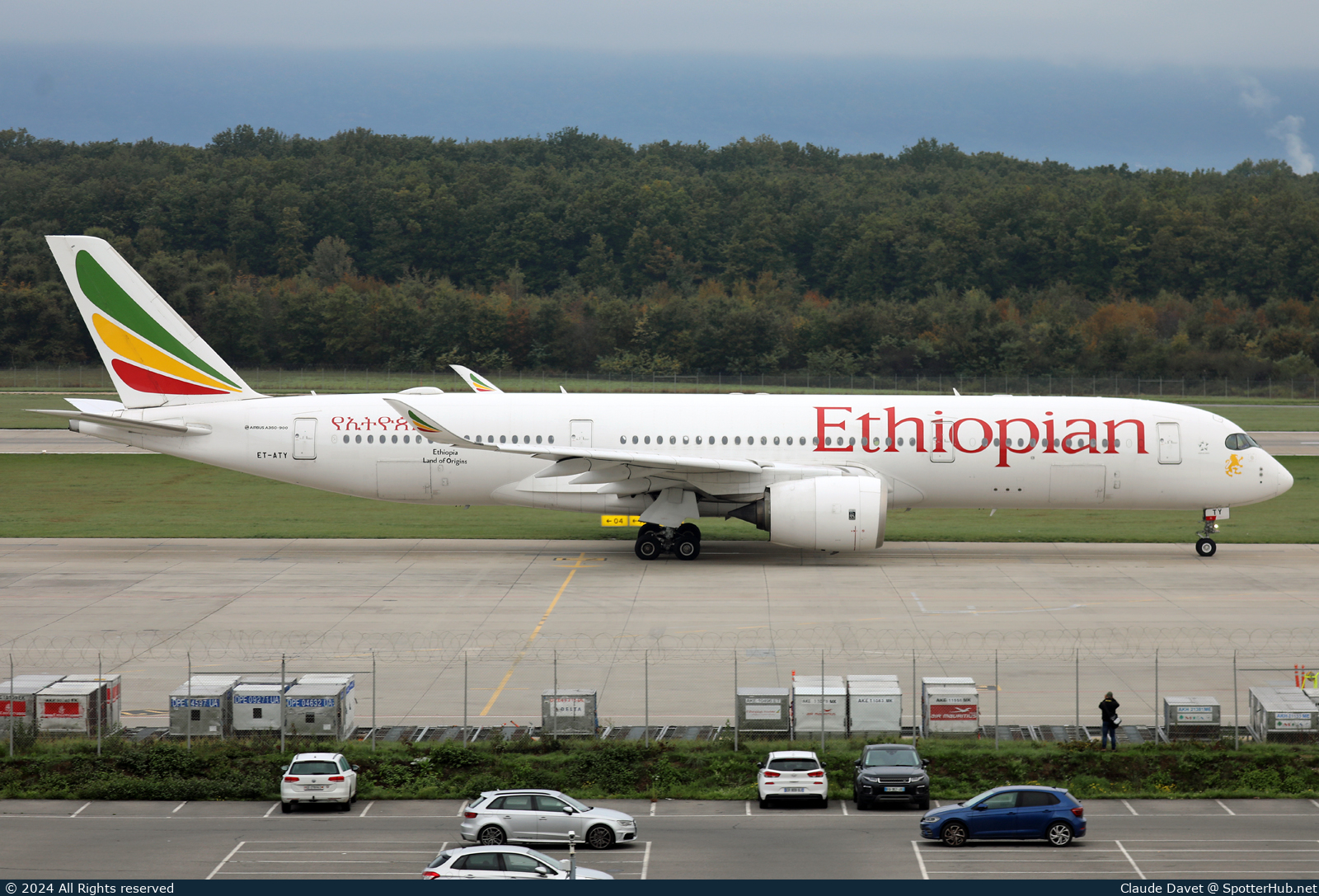 Photo of ET-ATY - Airbus A350-941 operated by Ethiopian Airlines