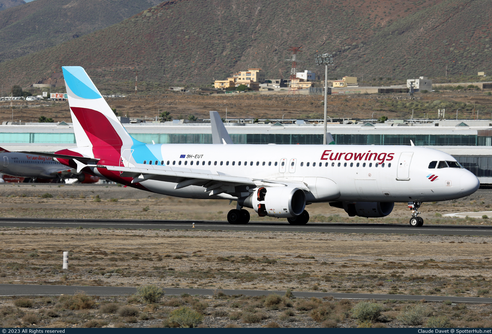 Photo of 9H-EUT - Airbus A320-214 operated by Eurowings Europe Malta