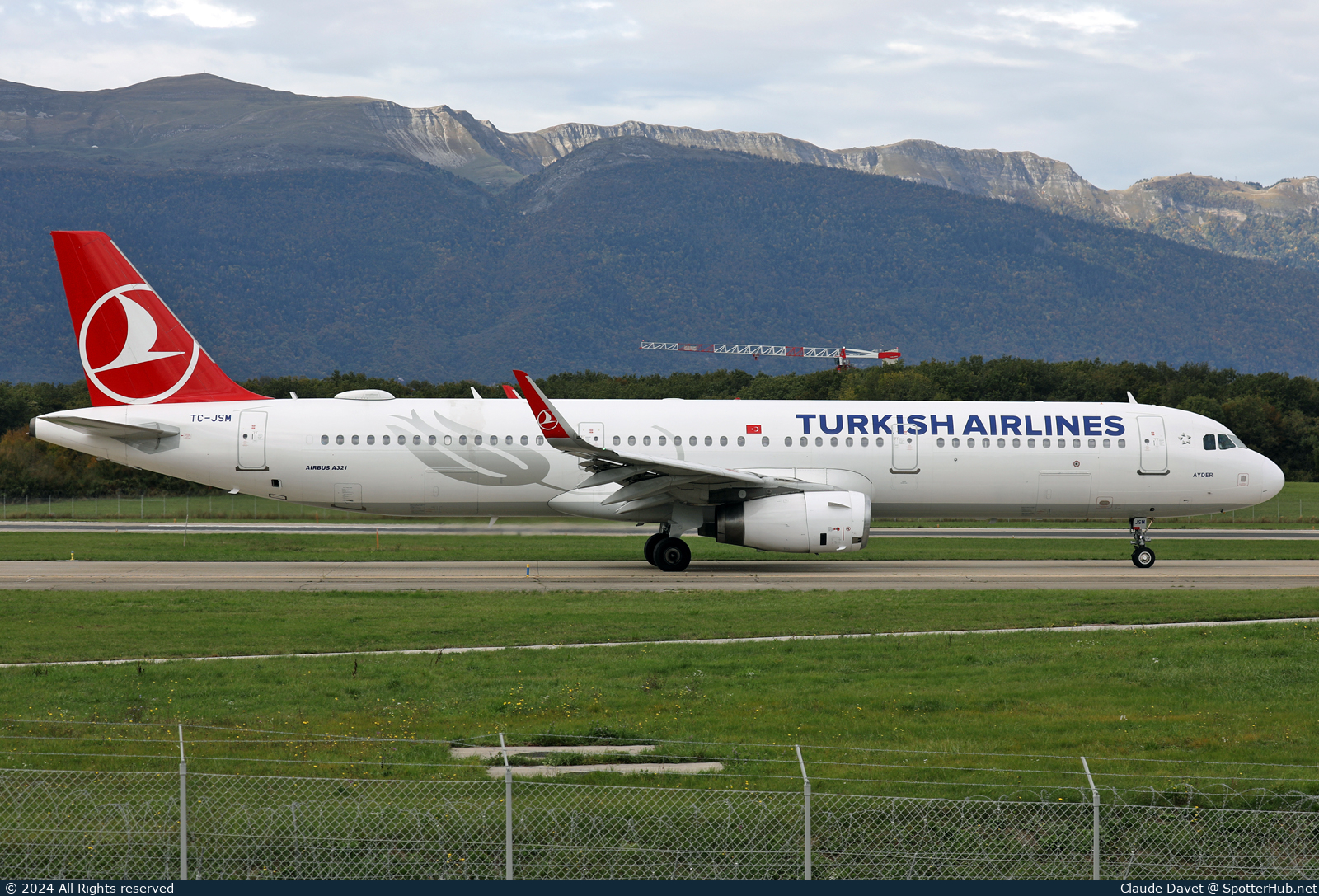 Photo of TC-JSM - Airbus A321-231 operated by Turkish Airlines