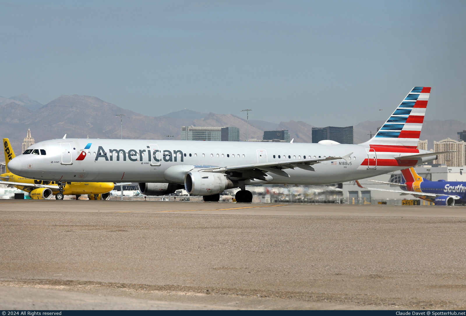 Photo of N188US - Airbus A321-211 operated by American Airlines