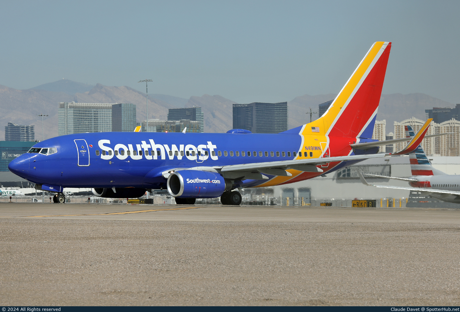 Photo of N491WN - Boeing 737-7H4 operated by Southwest Airlines