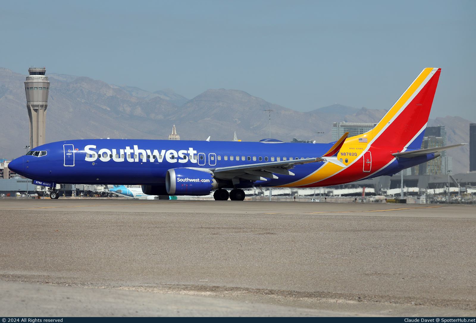 Photo of N8782Q - Boeing 737 MAX 8 operated by Southwest Airlines