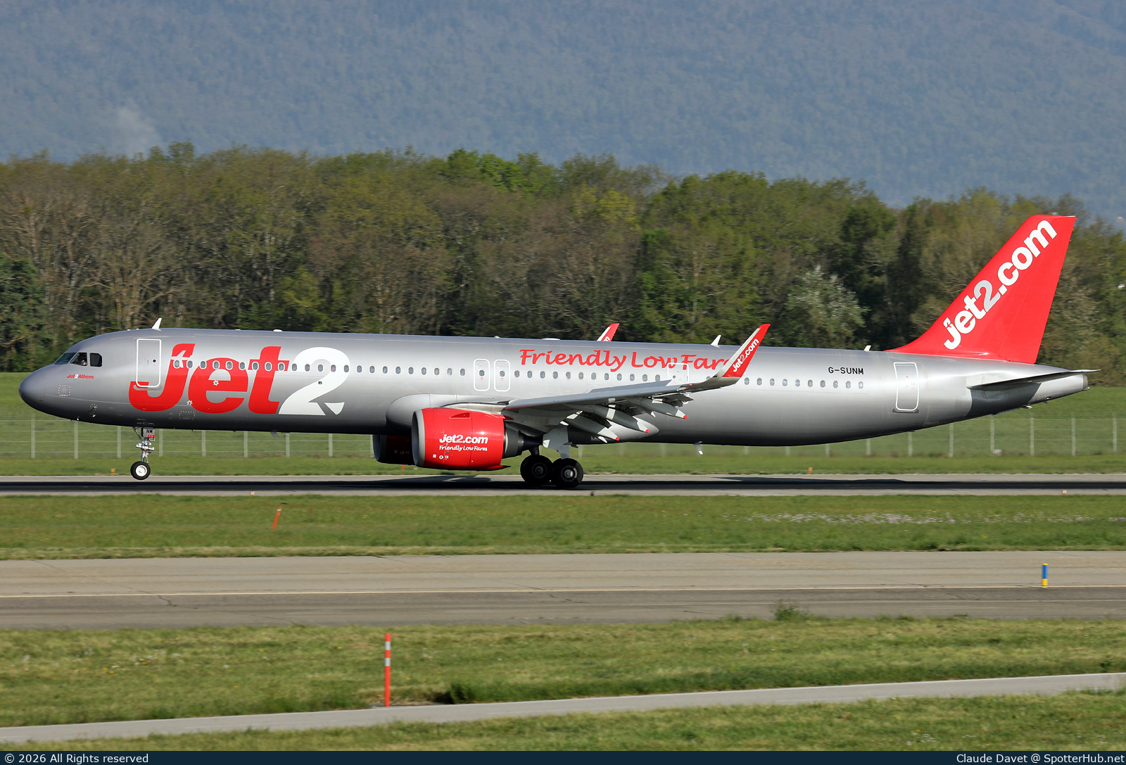 Photo of G-SUNM - Airbus A321-251NX operated by Jet2
