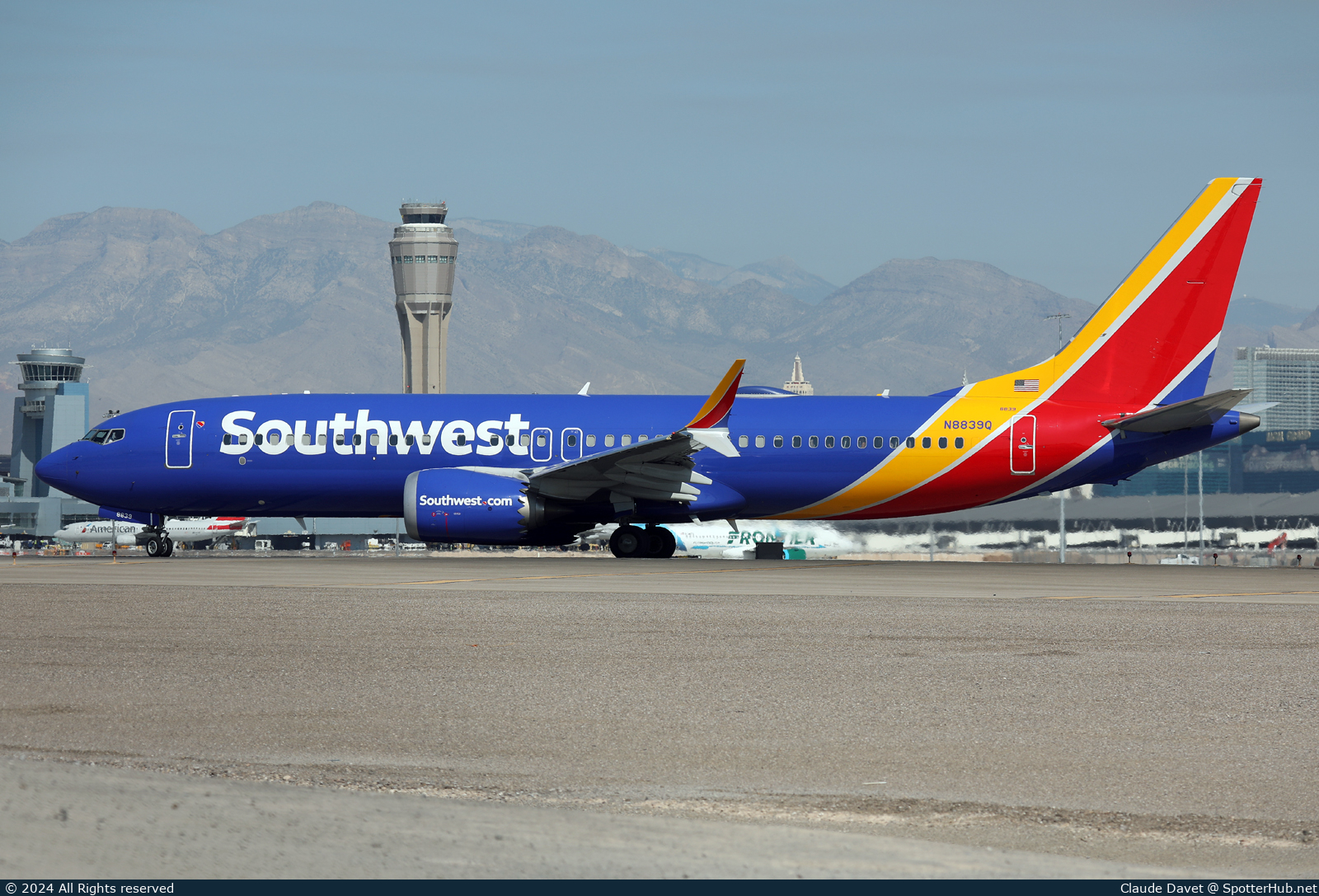 Photo of N8839Q - Boeing 737 MAX 8 operated by Southwest Airlines