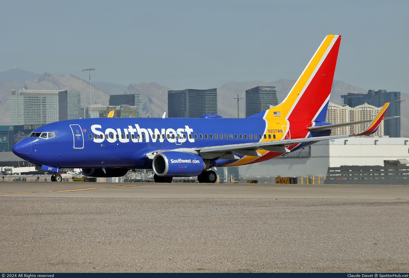 Photo of N207WN - Boeing 737-7H4 operated by Southwest Airlines