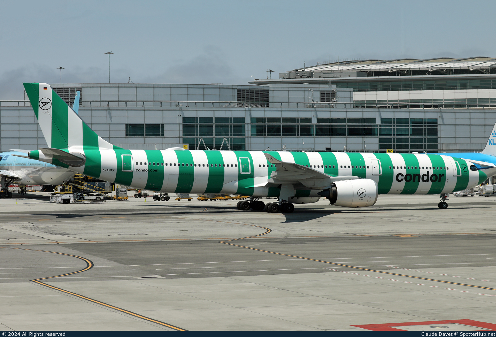 Photo of D-ANRK - Airbus A330-941 operated by Condor