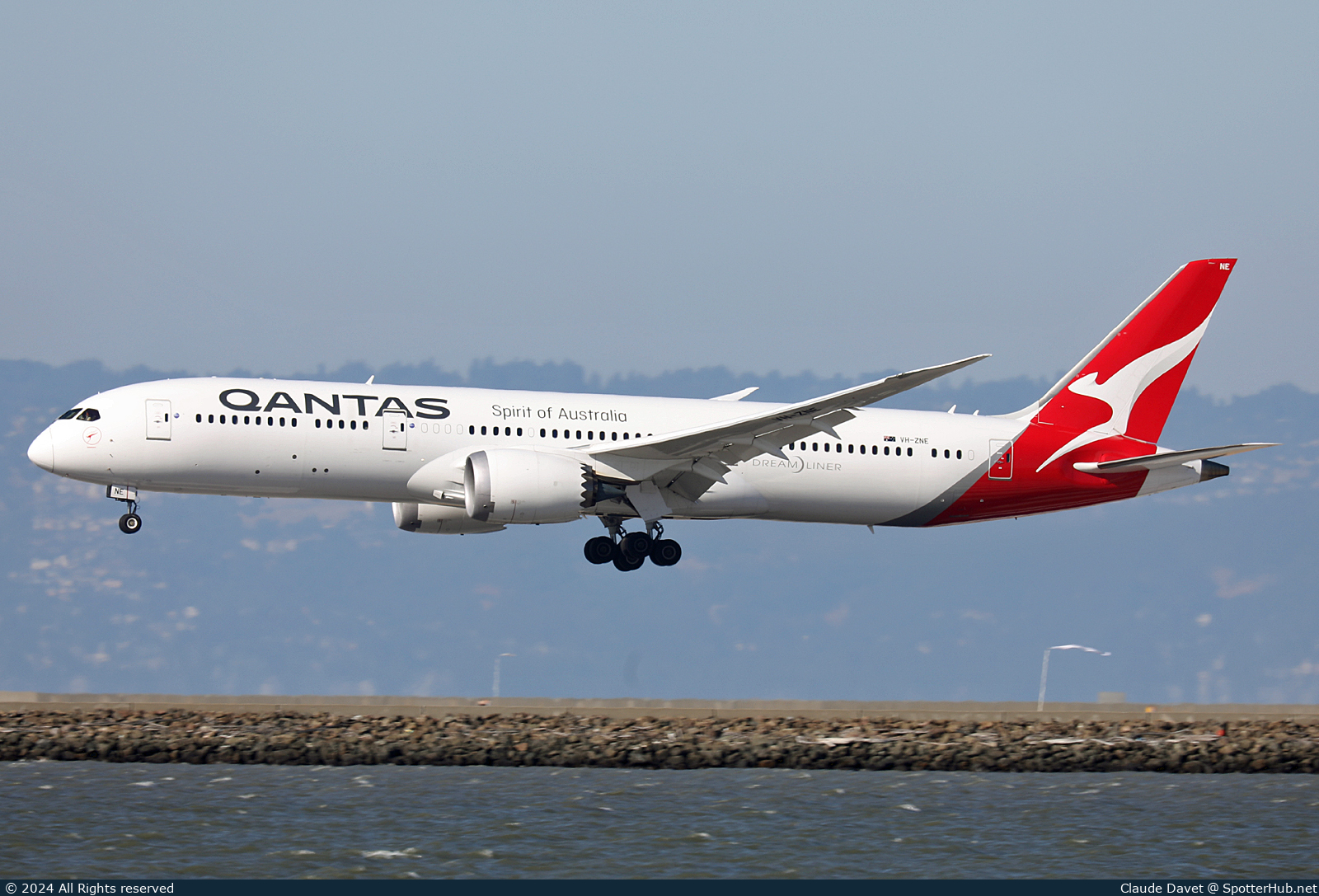 Photo of VH-ZNE - Boeing 787-9 Dreamliner operated by Qantas
