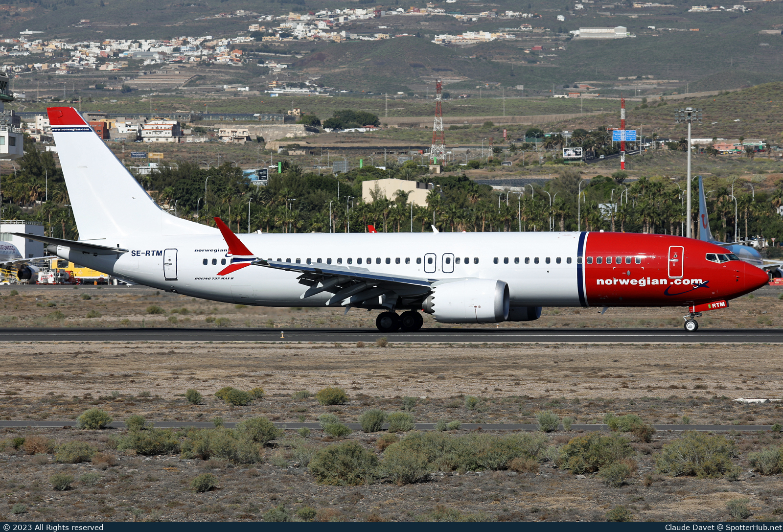 Photo of SE-RTM - Boeing 737 MAX 8 operated by Norwegian Air Sweden