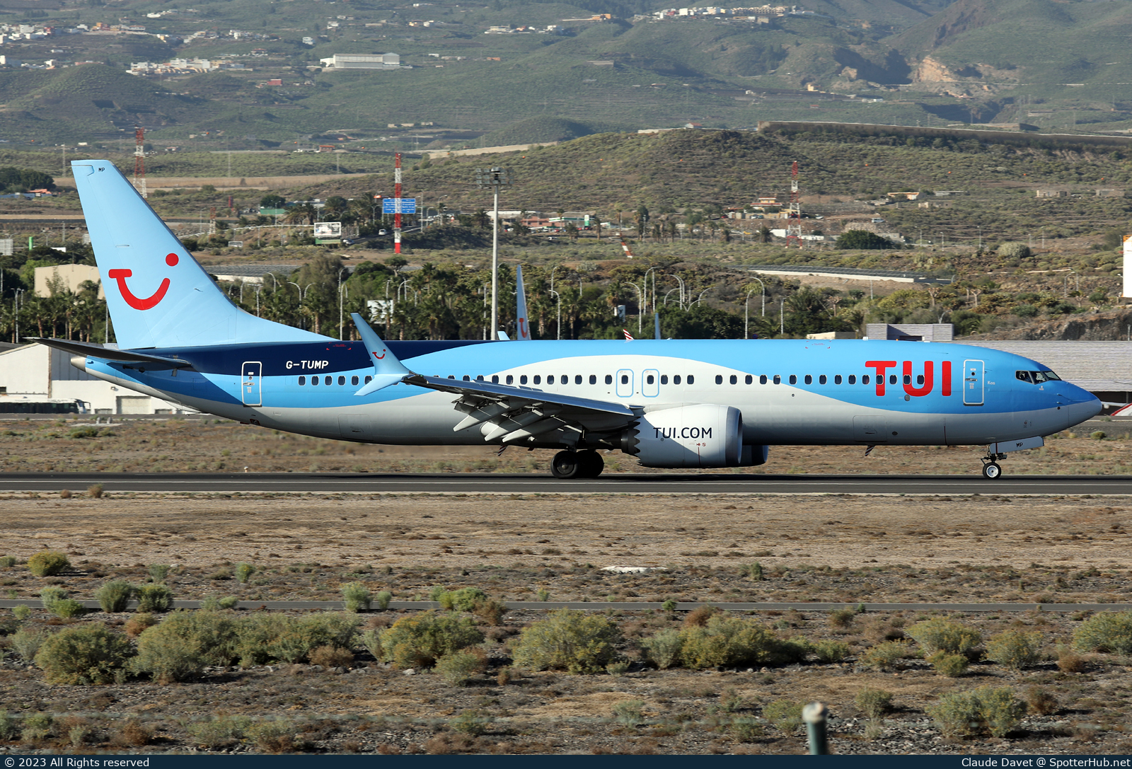 Photo of G-TUMP - Boeing 737 MAX 8 operated by TUI Airways