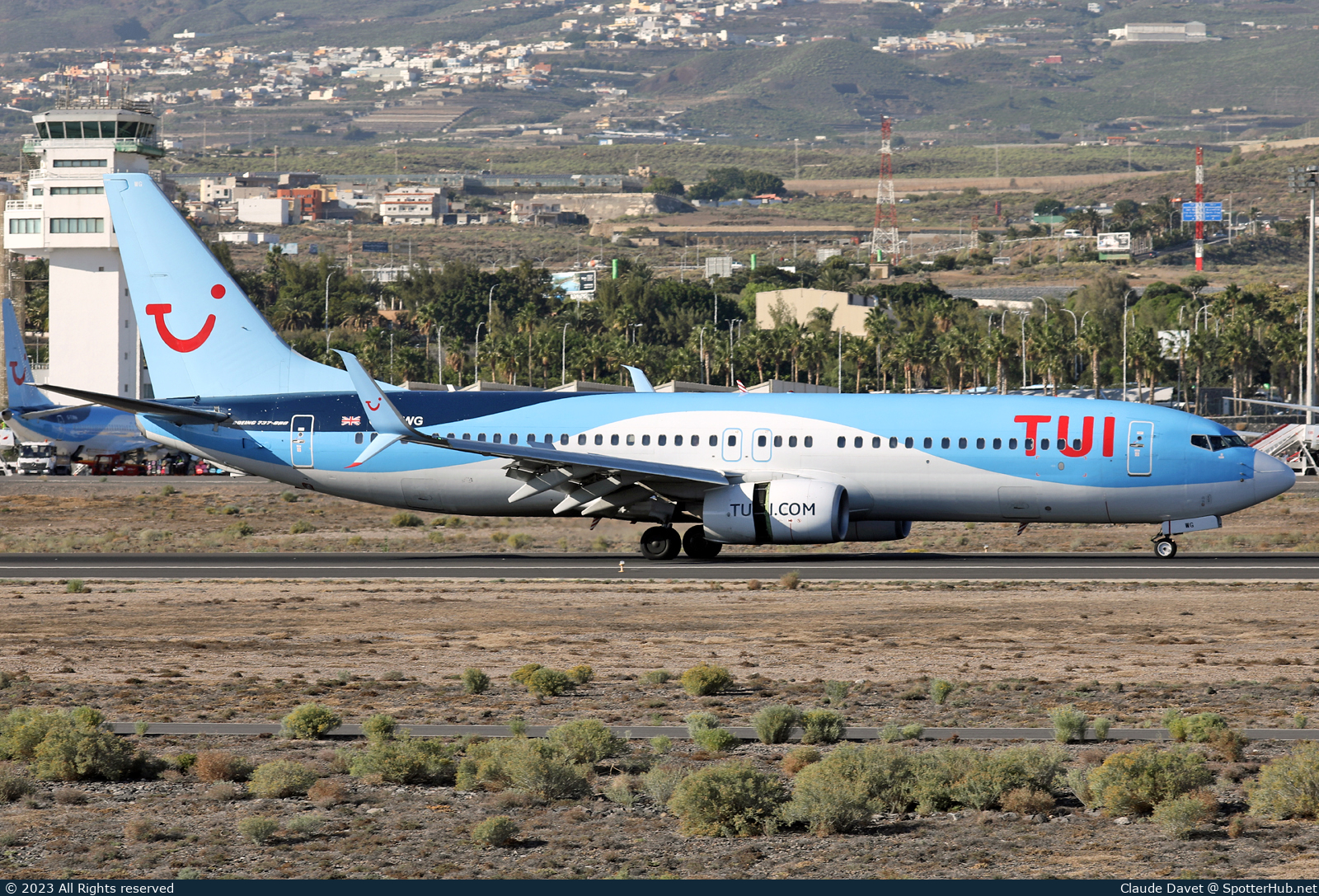 Photo of G-TAWG - Boeing 737-8K5 operated by TUI Airways