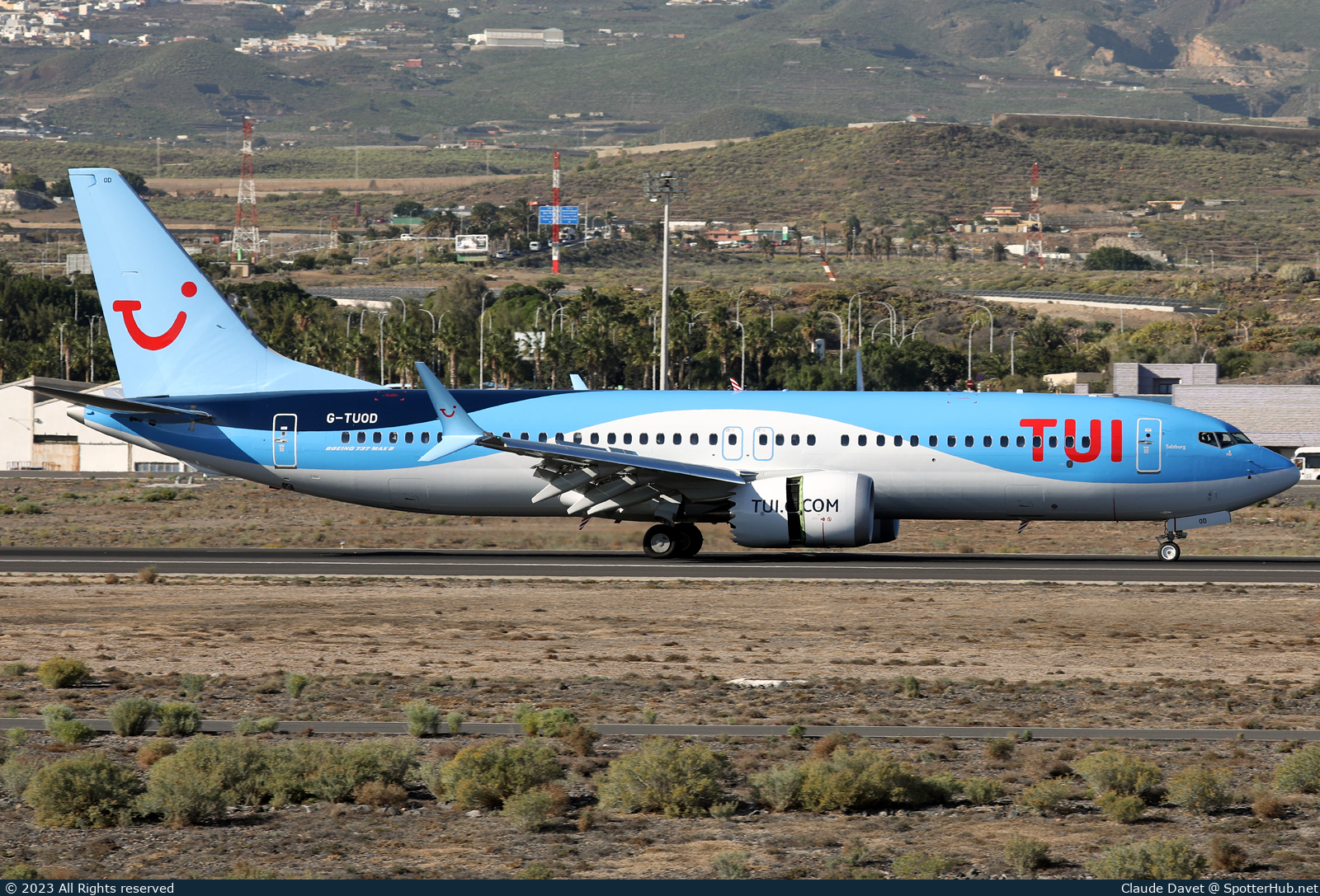 Photo of G-TUOD - Boeing 737 MAX 8 operated by TUI Airways