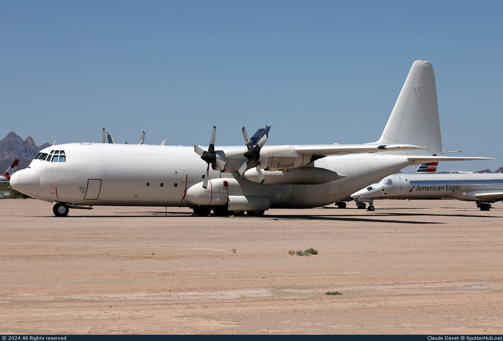 Photo of N411LC - Lockheed L-100-30 Hercules operated by Lynden Air Cargo