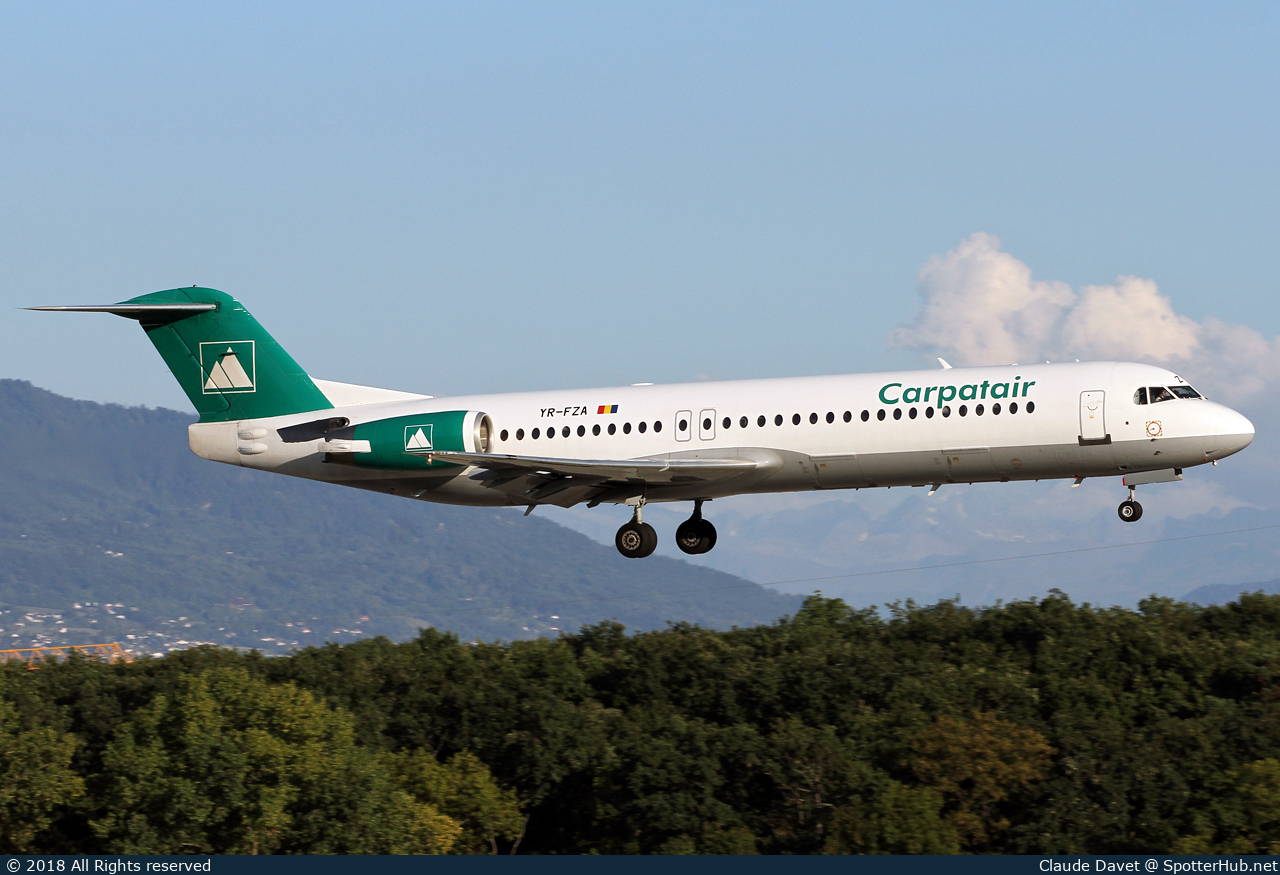 Photo of YR-FZA - Fokker 100 operated by Carpatair
