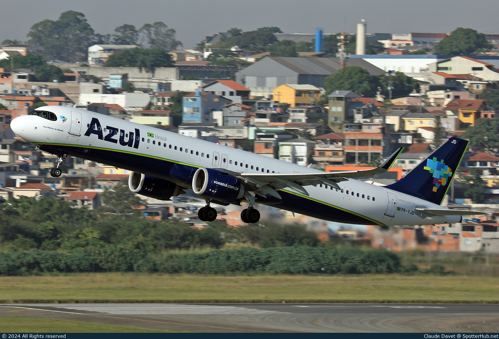 Photo of PR-YJD - Airbus A321-251NX operated by Azul