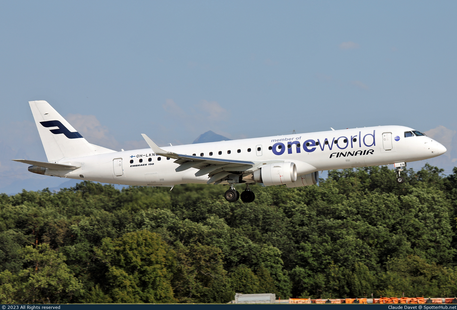 Photo of OH-LKN - Embraer ERJ-190LR operated by Finnair (opb Nordic Regional Airlines)