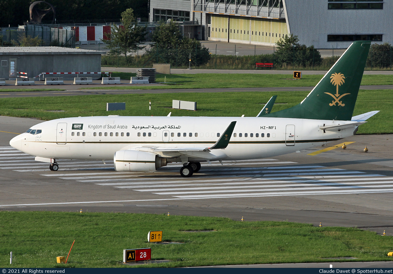 Photo of HZ-MF1 - Boeing 737-7FG(BBJ) operated by Saudi Ministry of Finance and Economy
