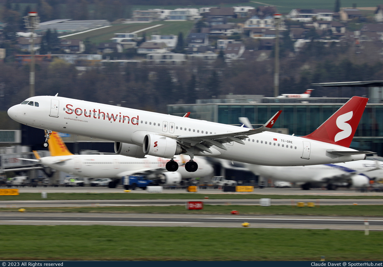 Photo of TC-GRE - Airbus A321-253NX operated by Southwind Airlines