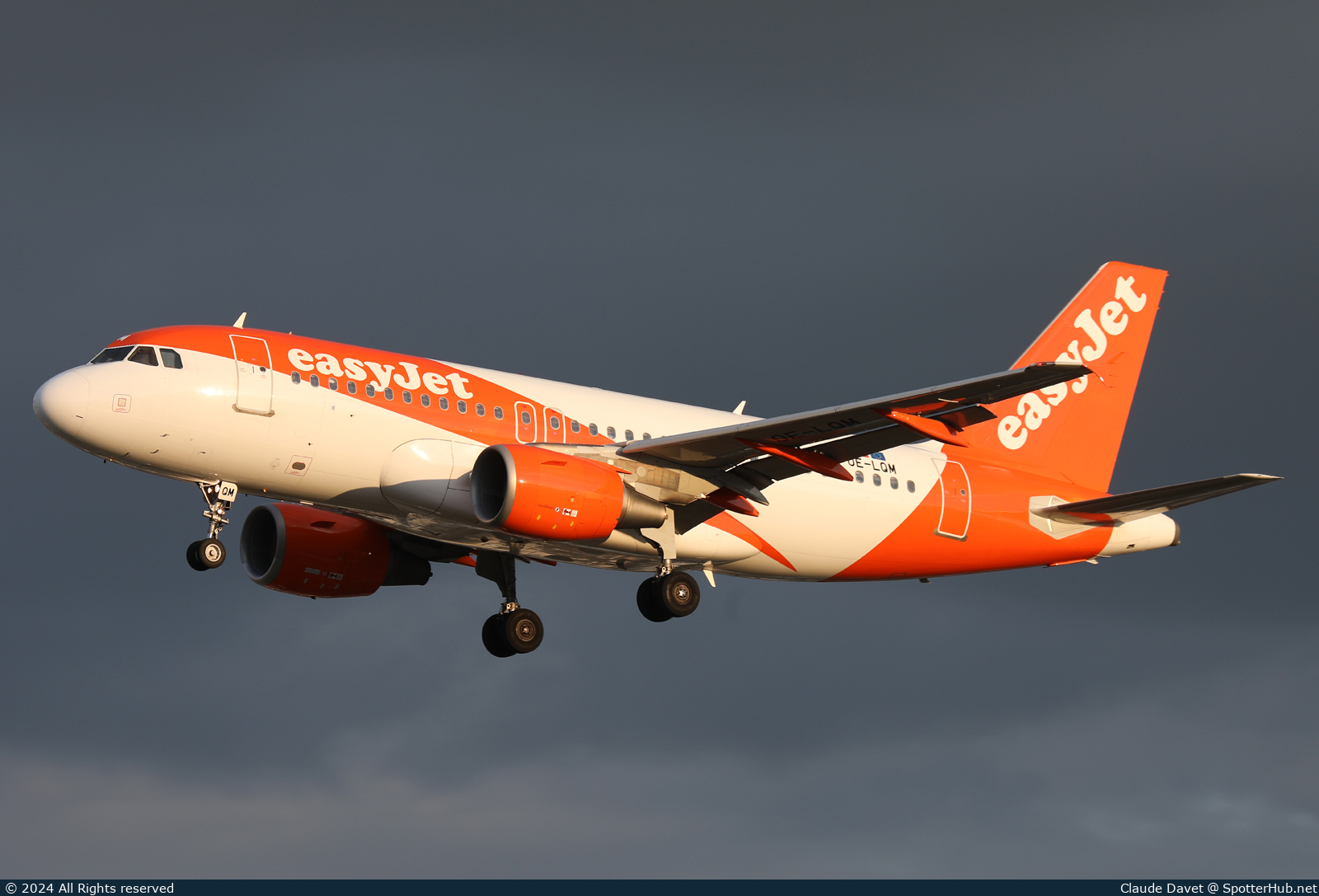 Photo of OE-LQM - Airbus A319-111 operated by easyJet Europe