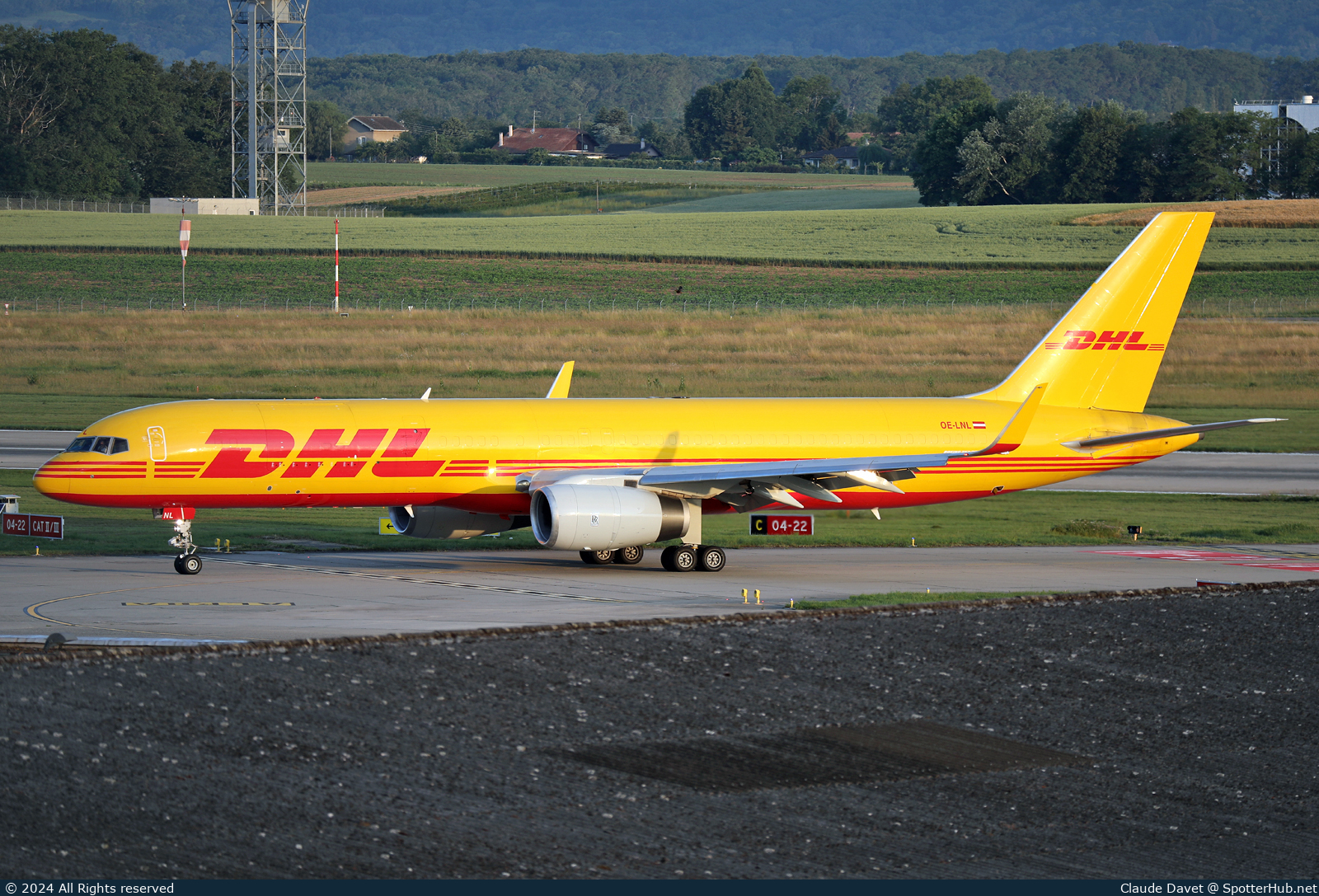 Photo of OE-LNL - Boeing 757-223(PCF) operated by DHL Air Austria
