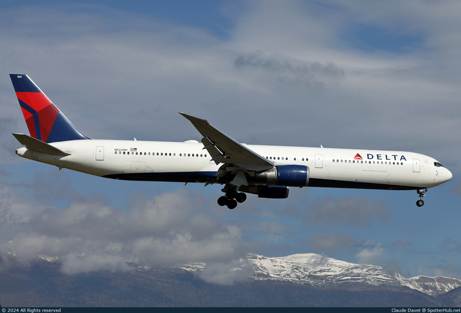 Photo of N826MH - Boeing 767-432(ER) operated by Delta Air Lines