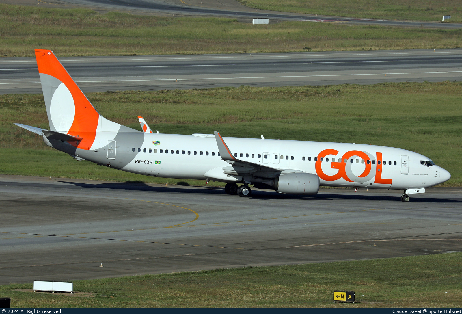 Photo of PR-GXH - Boeing 737-8EH operated by GOL Linhas Aéreas