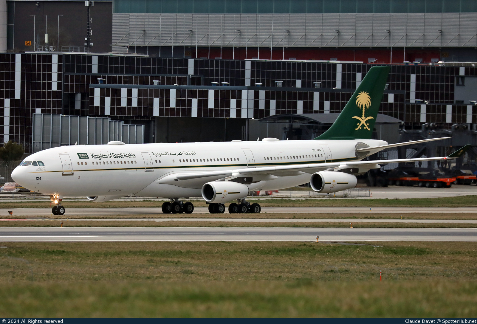 Photo of HZ-124 - Airbus A340-213 operated by Saudi Royal Flight