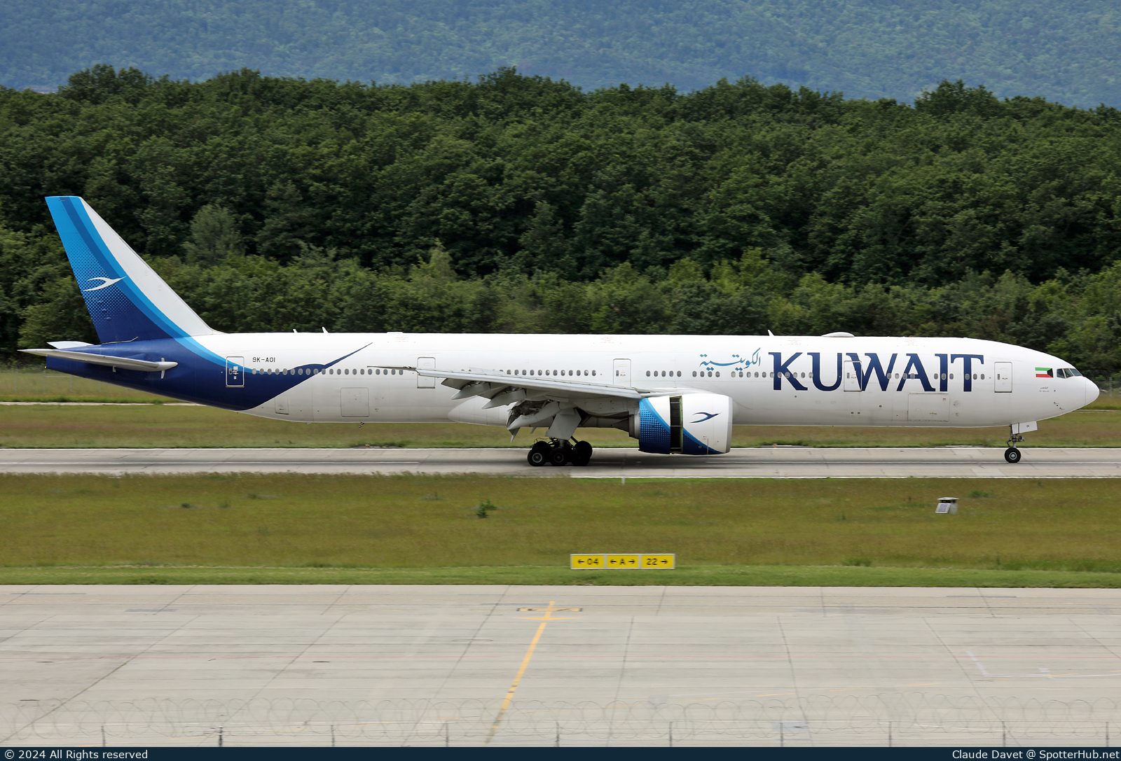 Photo of 9K-AOI - Boeing 777-369(ER) operated by Kuwait Airways
