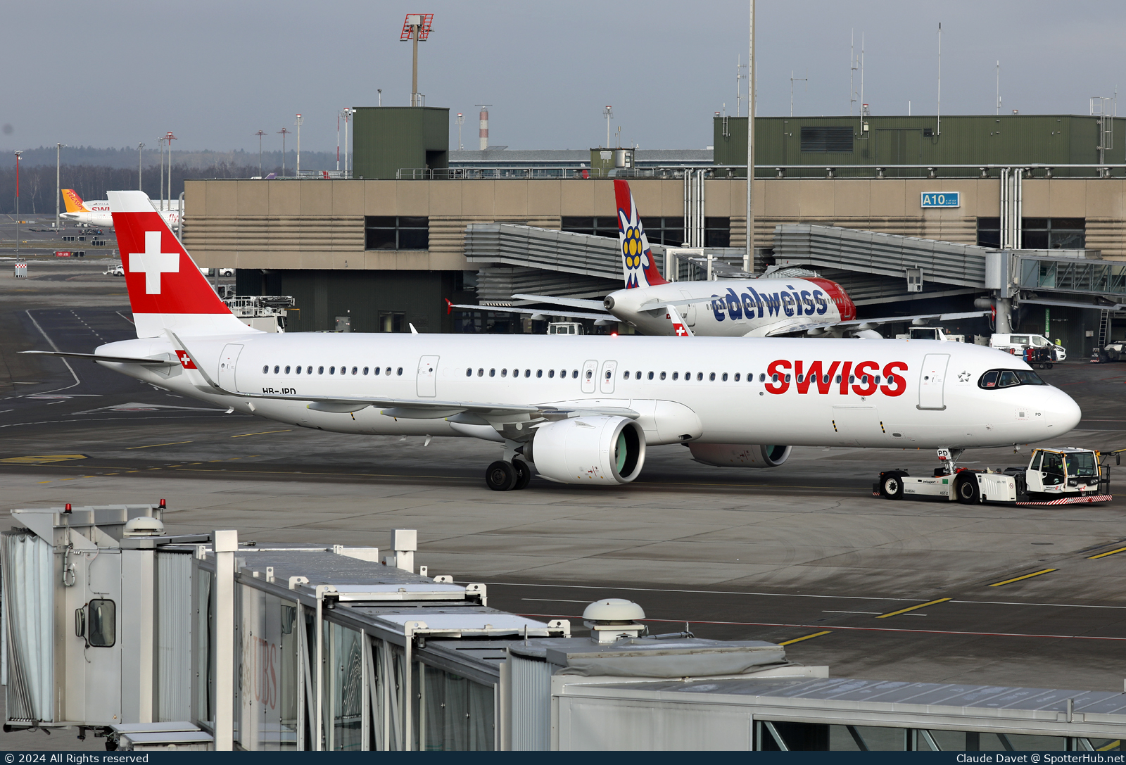 Photo of HB-JPD - Airbus A321-271NX operated by Swiss International Air Lines