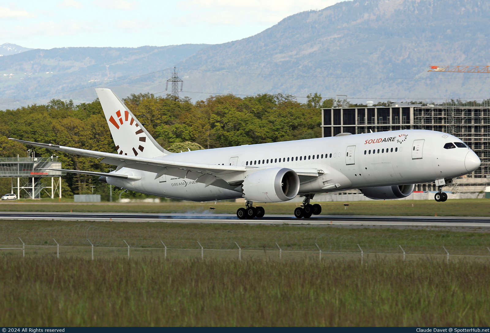 Photo of P4-787 - Boeing 787-8 Dreamliner operated by Comlux Aviation Aruba