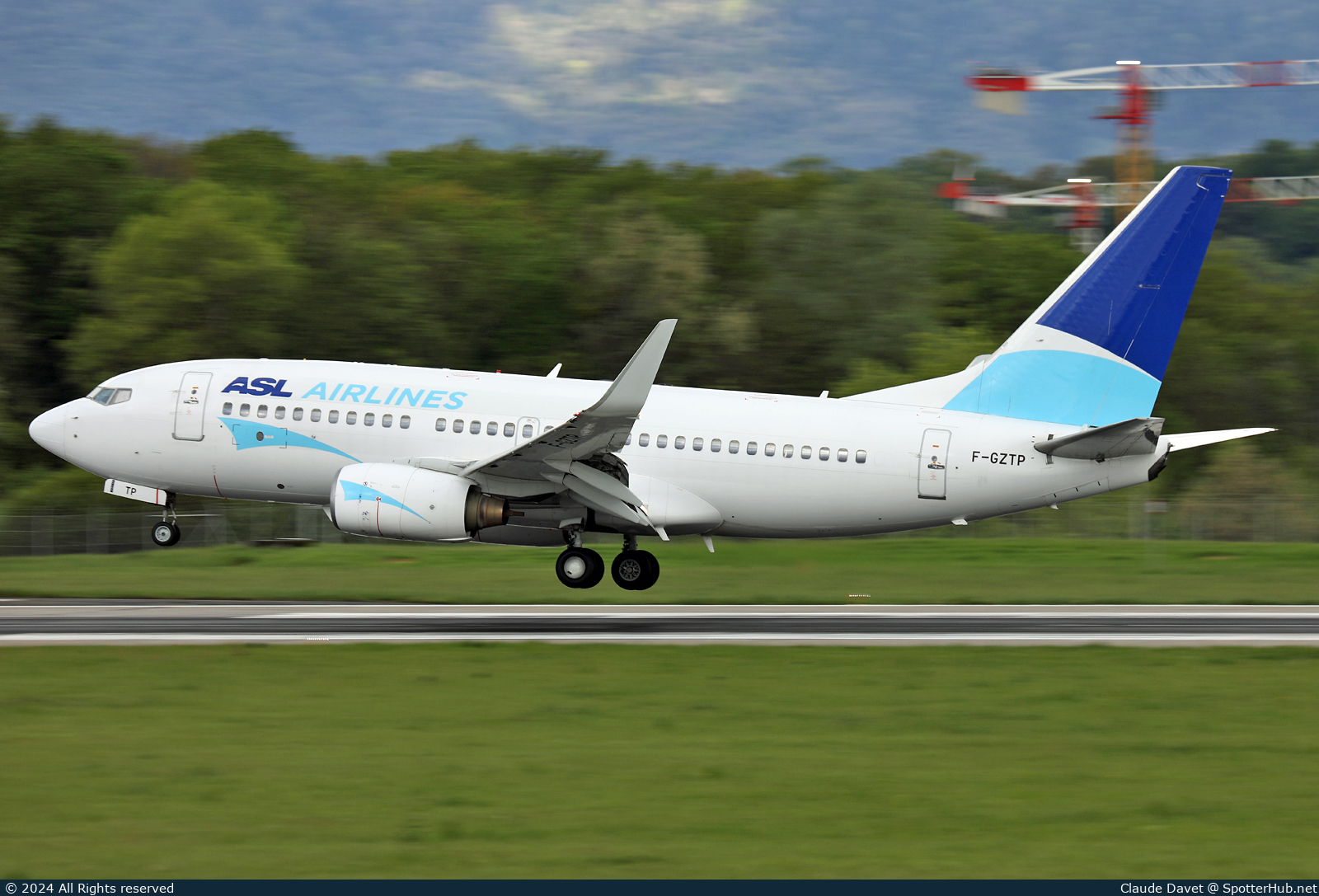 Photo of F-GZTP - Boeing 737-73S operated by ASL Airlines France