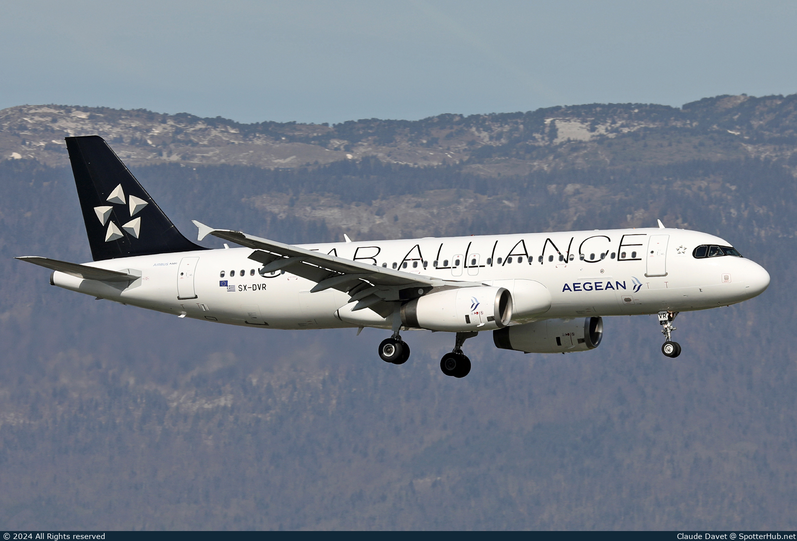 Photo of SX-DVR - Airbus A320-232 operated by Aegean Airlines